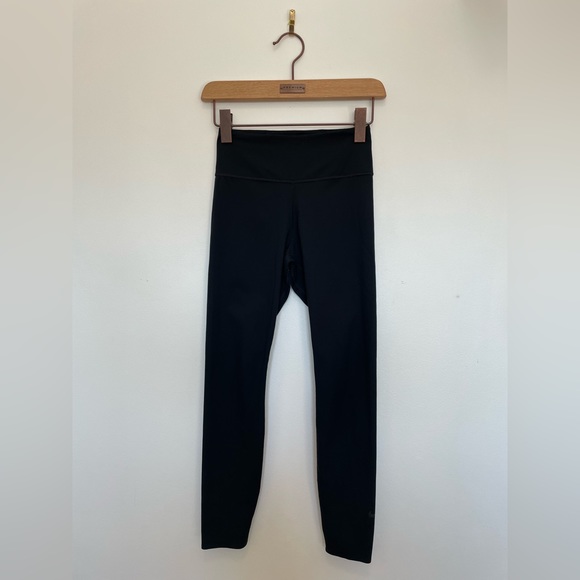 Nike One Luxe Leggings - Picture 1 of 5